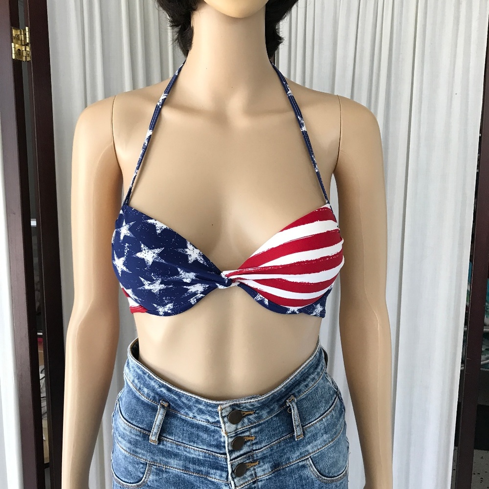 Xhilaration Padded Graphic Sleeveless Bikini Top